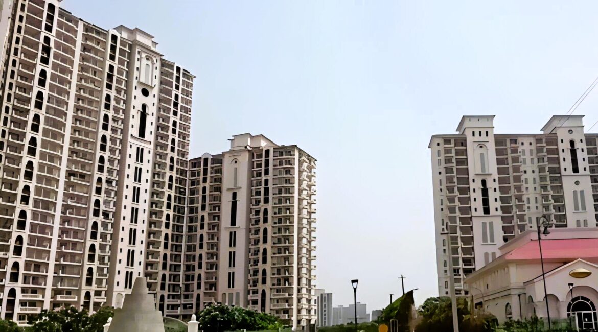 3 Bhk Apartment for Sale in DLF Regal Gardens, Sector 90