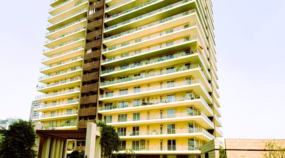 3 Bhk Apartment for Sale in Mahindra Luminare, Sector 59
